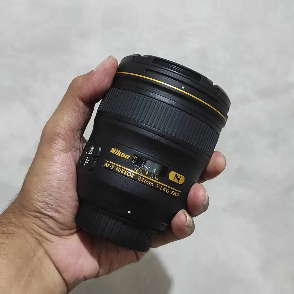 DIJUAL LENSA NIKON 24MM F1.4 NANO - LIKE NEW