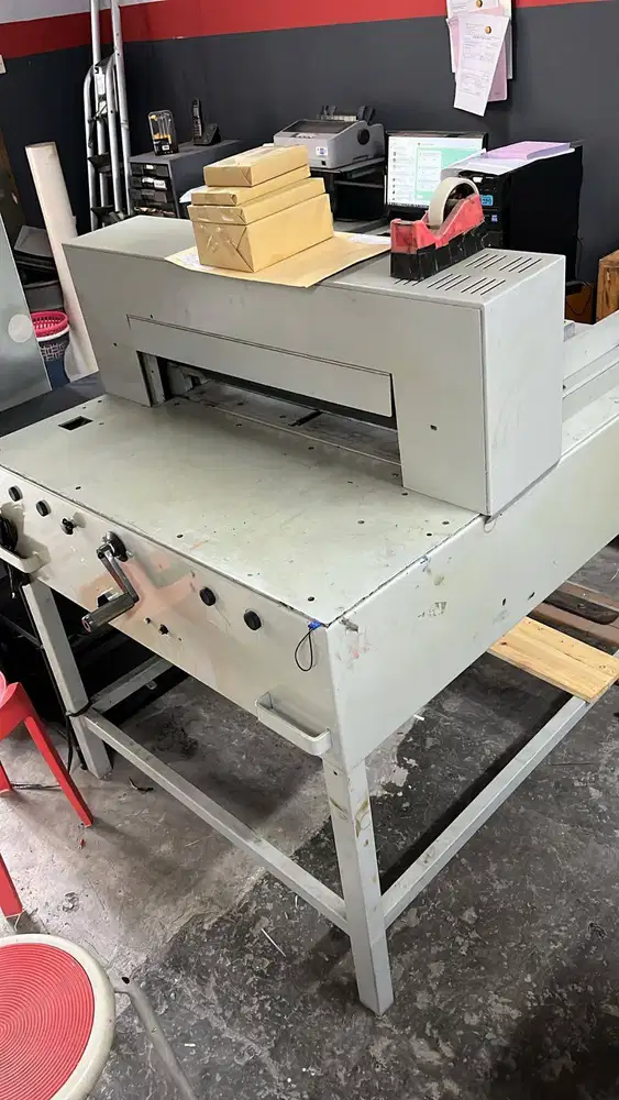 Mesin Potong Kertas IDEAL 6550