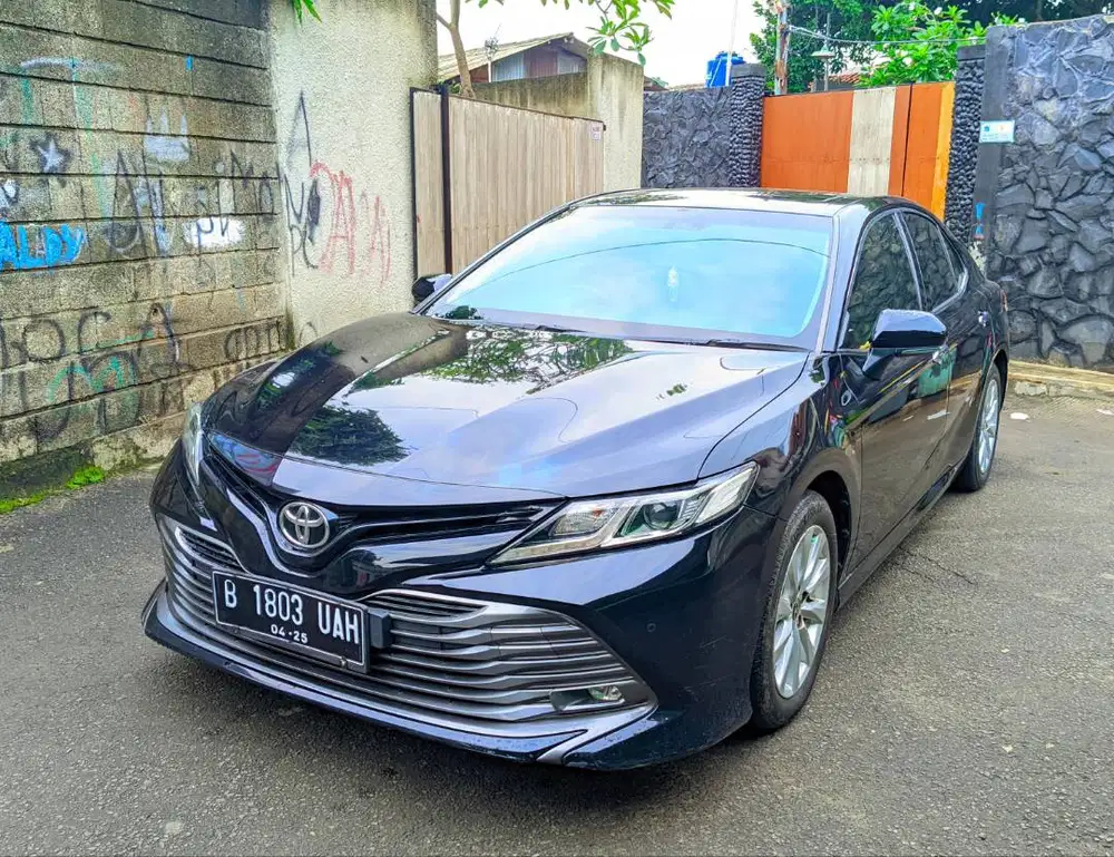 Toyota Camry V 2020 Termurah Dp10JT