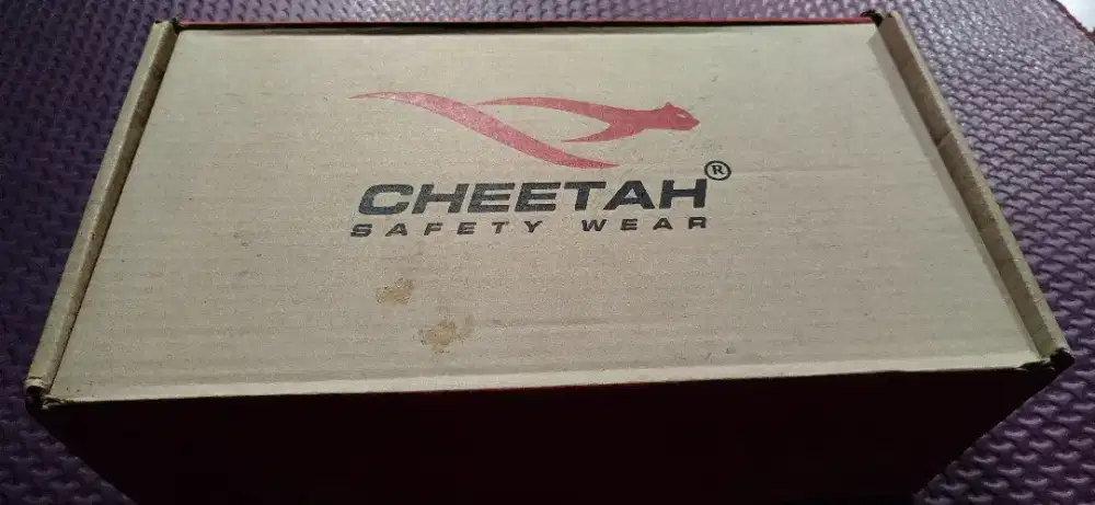 Sepatu safety Cheetah