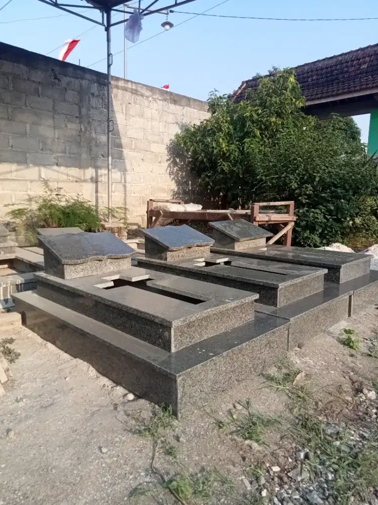 makam kijingan batu marmer