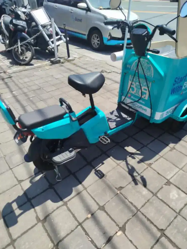 JUAL SEPEDA LISTRIK DAN BOX PENDINGIN