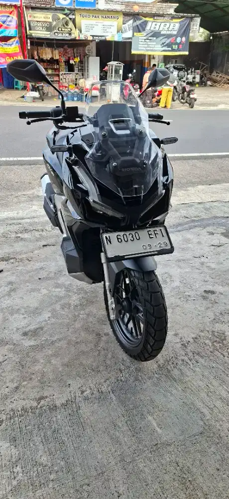 Di jual cepat honda ADV cbs 2024 mulus original