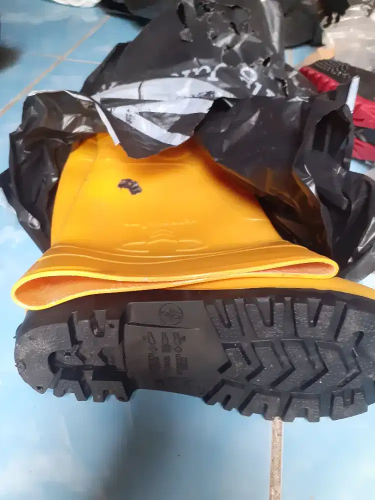 Sepatu Botss No 39,40,41