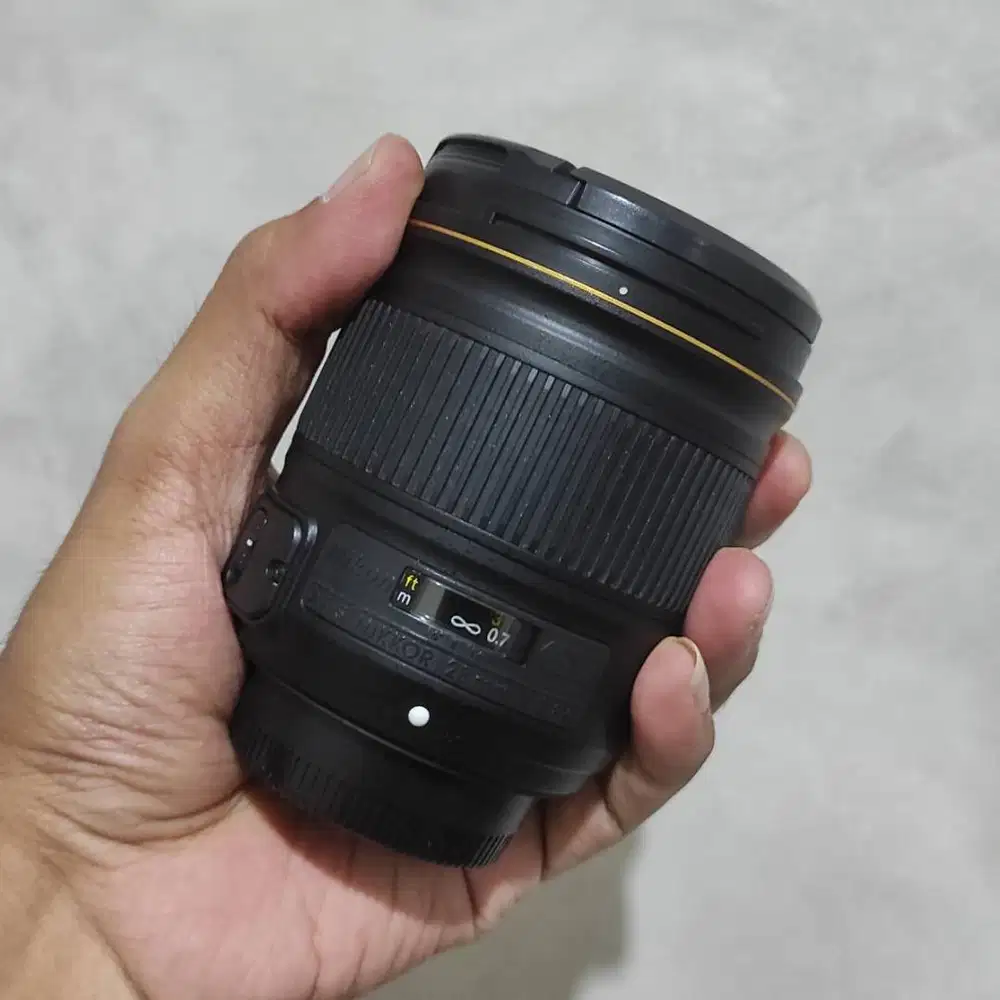 DIJUAL LENSA NIKON 28MM F1.8 NANO