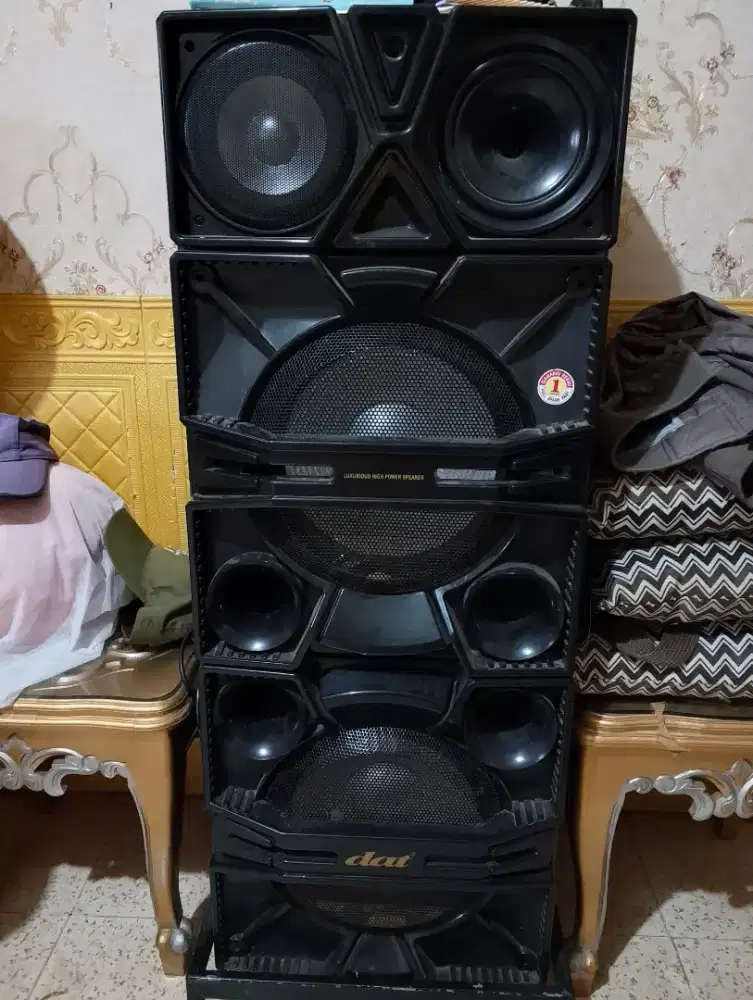 Dijual spiker merk dat