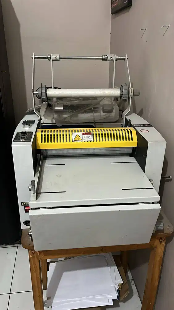 Mesin Laminating