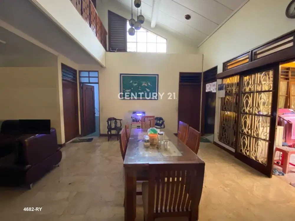 Dijual Rumah Bagus Strategis Harga Menarik Di Bintaro Sektor 1