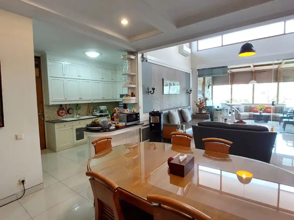 Rumah Mezzanine Lokasi Asri di Ciumbuleuit, Hegarmanah