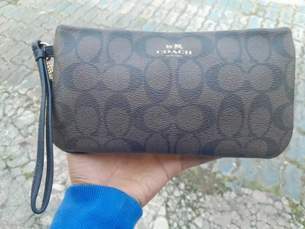 Pouch Coach Phlippines Monogram Original