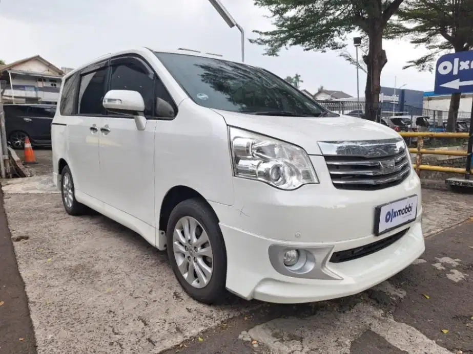 DP MURAH Toyota Nav1 2.0 V Limited Bensin-AT 2015 Putih CSFVB