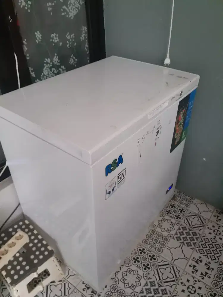 Freezer Merk RSA uķuran 200 L