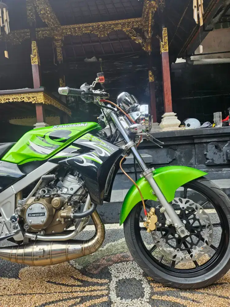 Kawasaki Ninja R 2012