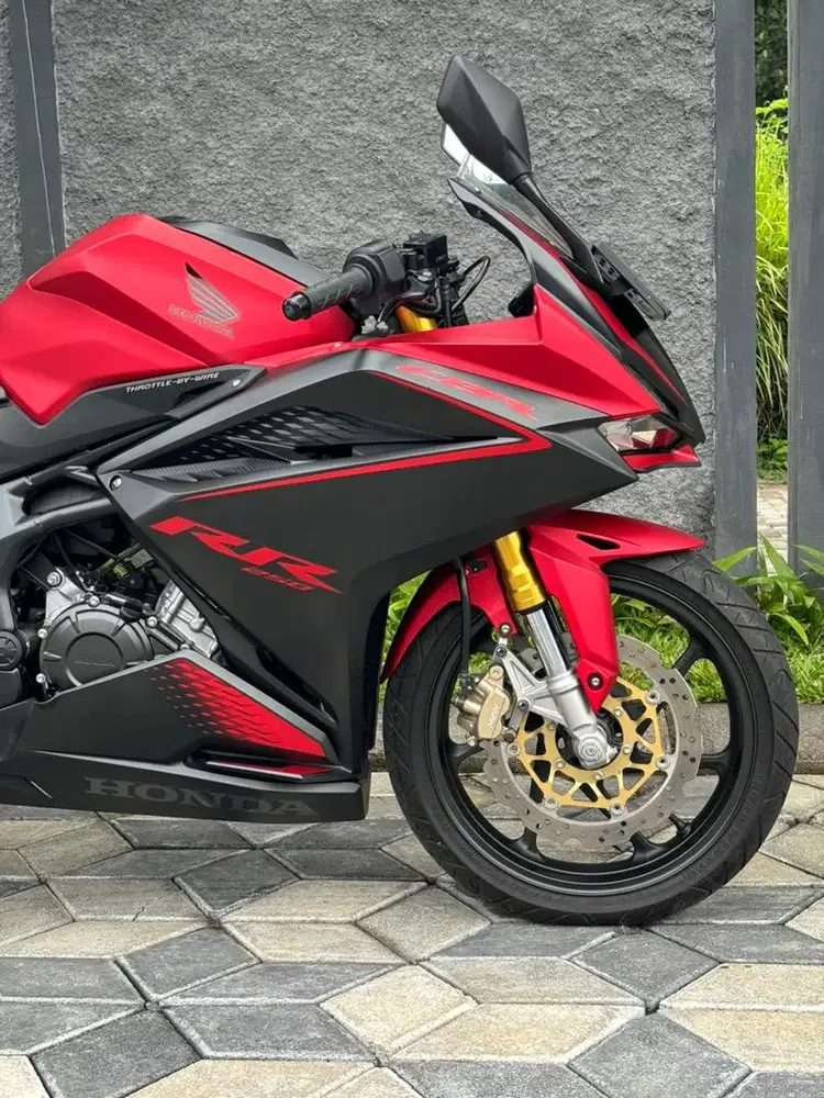 Honda CBR 250RR thn 2021 Odo 1rb Like New Bravery Red Black Koko Motor