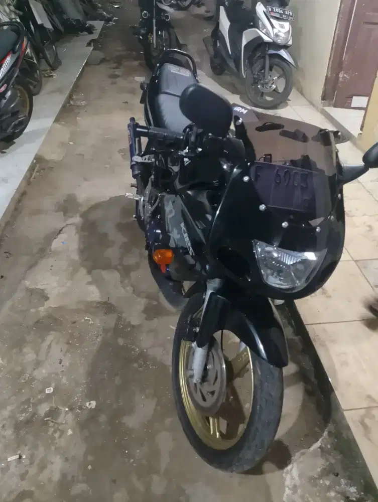 kawasaki ninja tahun 2010