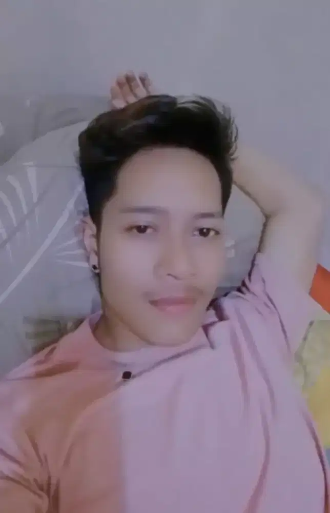 Cari kerjaan di apa aja.urjen