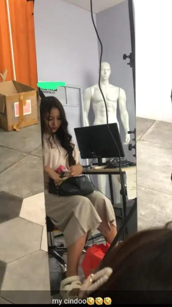 Lowongan HOST LIVE STREAMING