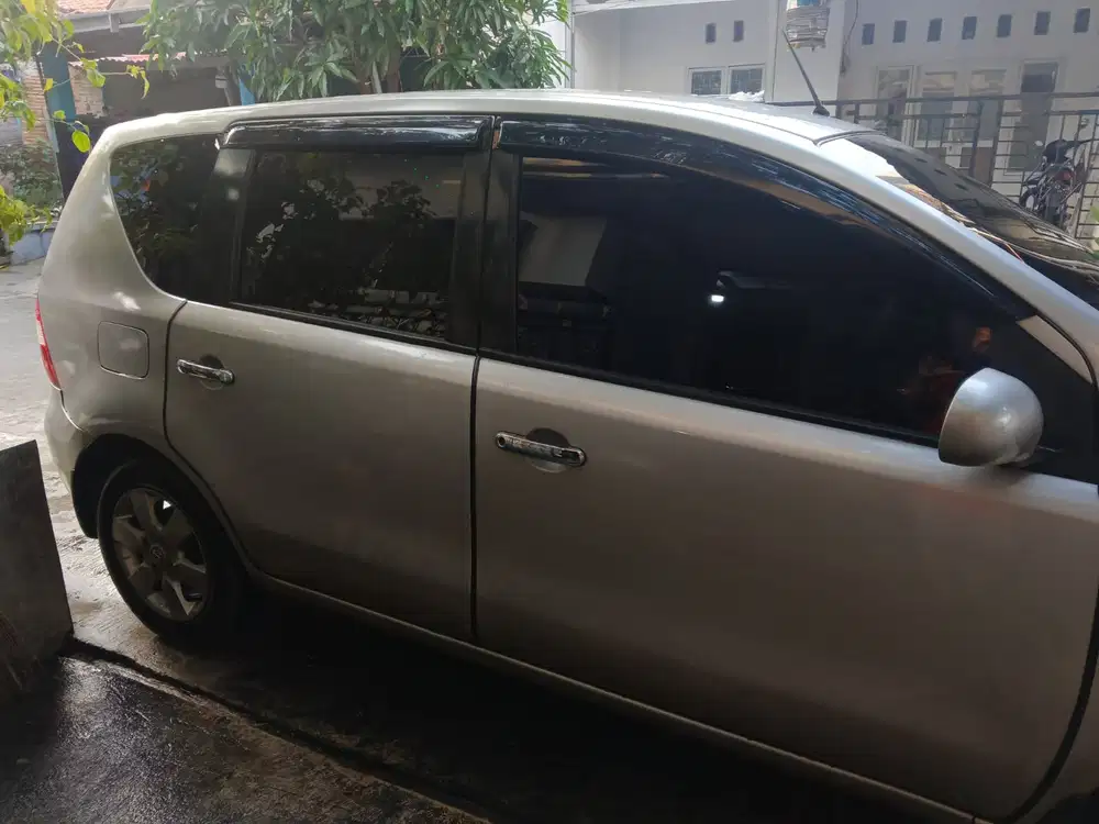 Nissan Livina 2008 Bensin