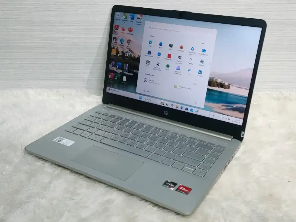 Hp 14s - fq1011AU

- Amd Rayzen 3 - 5300U (8CPU) ~2.6 Ghz
- Ram 8 GB