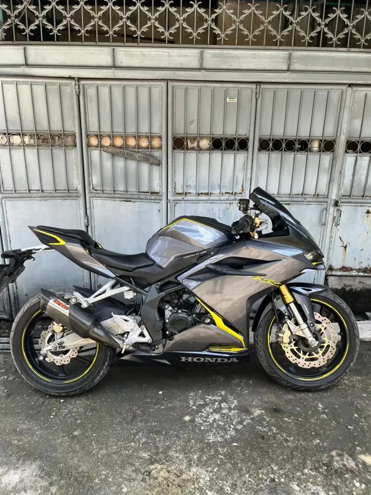 Cbr250 RR ABS grey LOW KM 3000 original