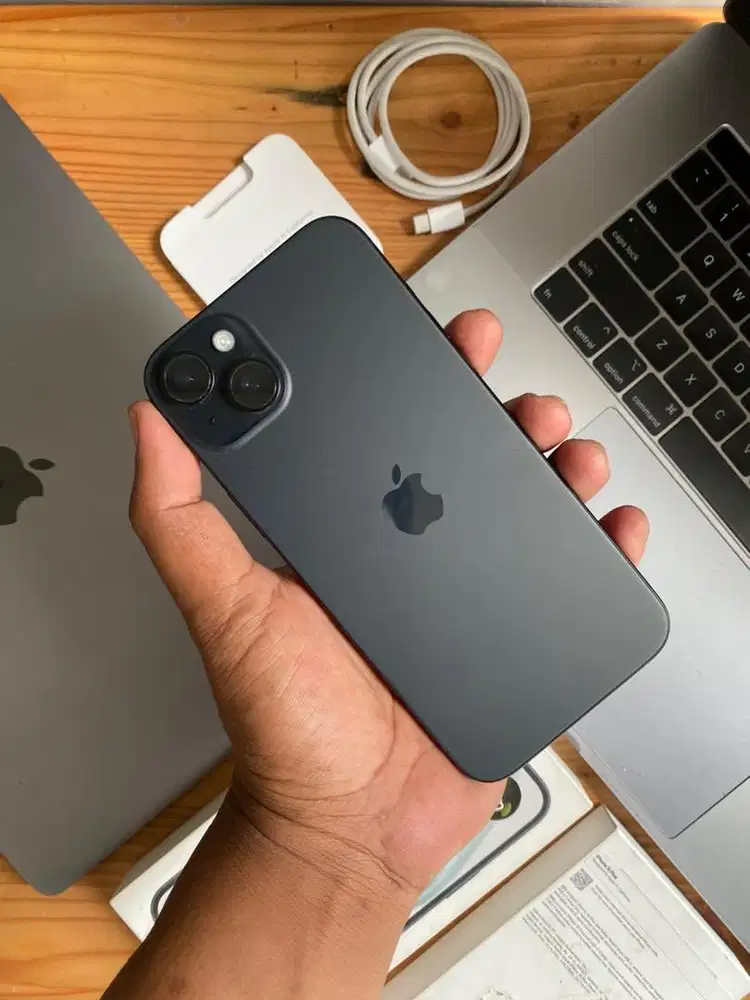 Iphone 15 plus 128gb iBox garansi november 2025