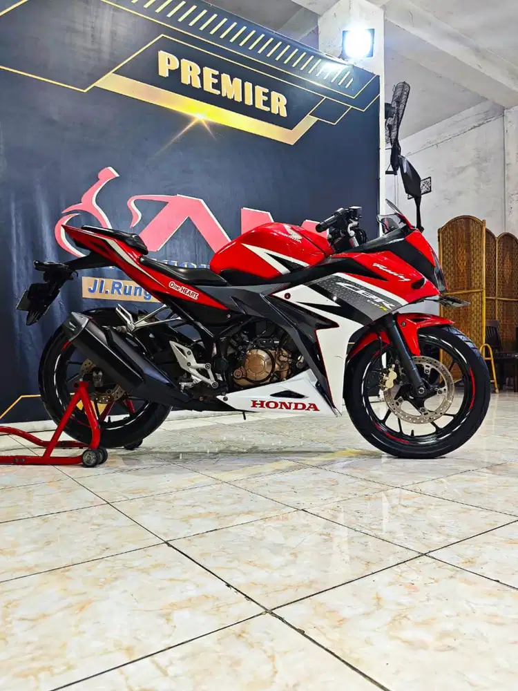 Honda All New CBR150R FI facelift red racing th 2016 siap gas