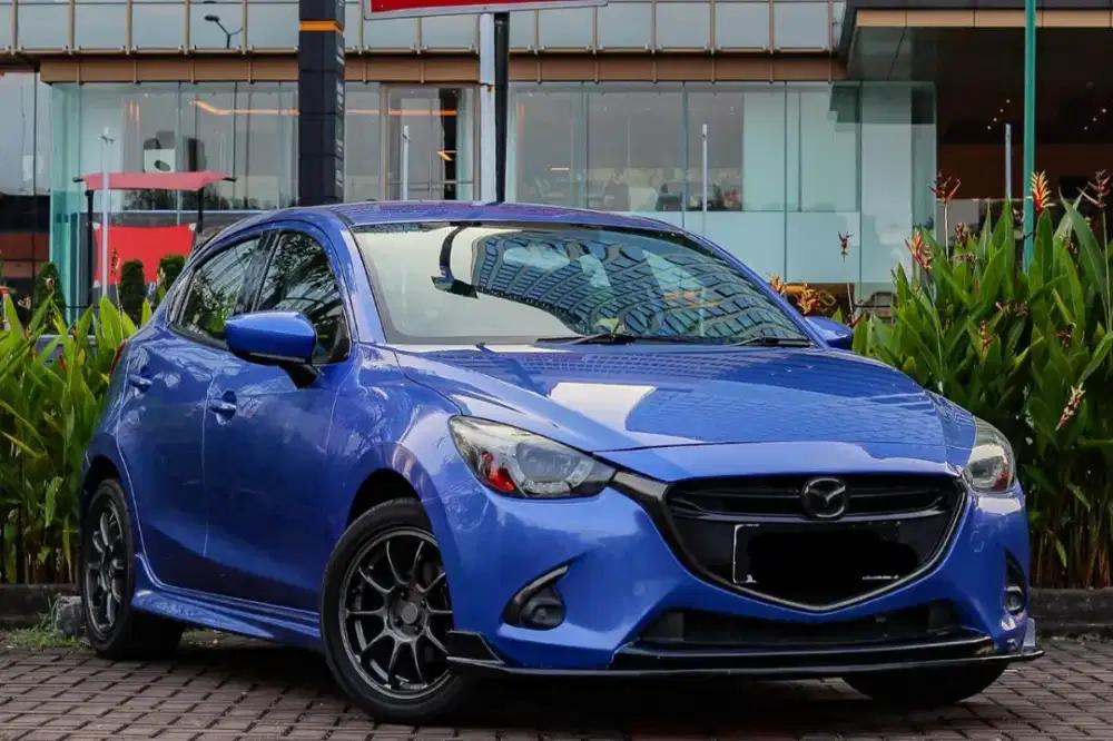 Mazda 2 R 2016 Pemakaian Sendiri Nego