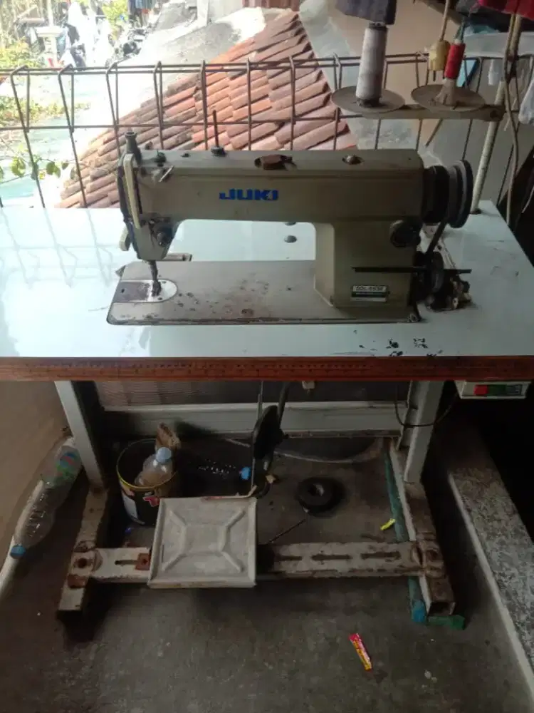 Mesin Jahit Juki Bekas