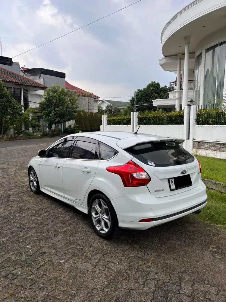 Ford Focus 2012 Bensin