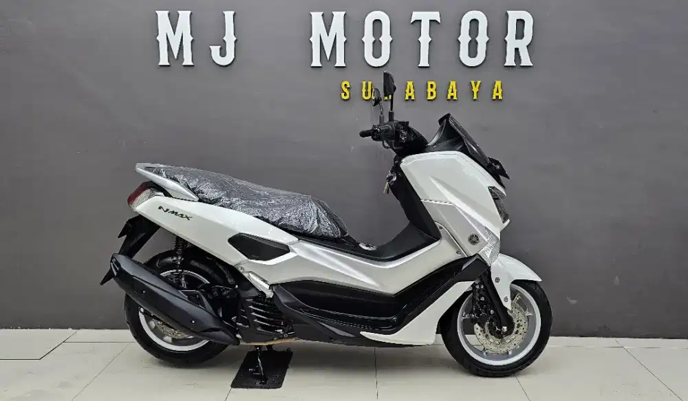 Yamaha NMAX tahun 2017 // KREDIT DP 500 RB