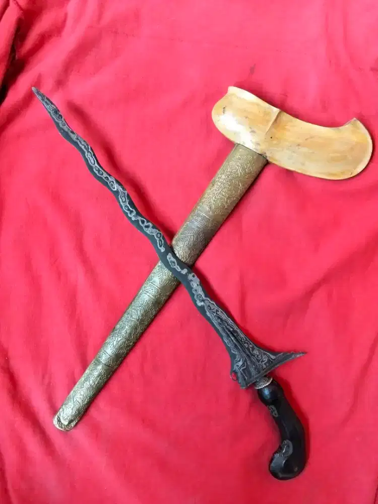 Keris sabuk inten Luk 11 sepuh