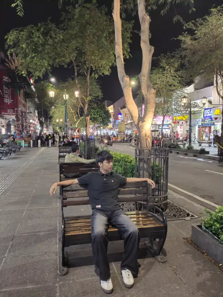 mencari lowongan pekerjaan