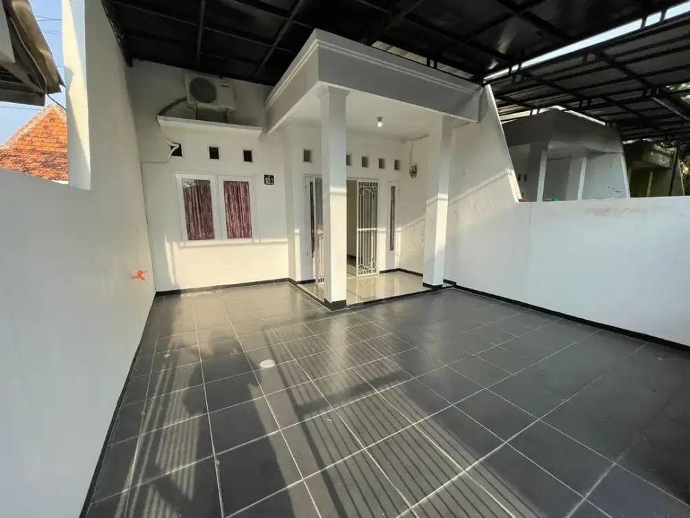 Disewakan Rumah Dekat Stasiun Lokasi Strategis Bebas Banjir