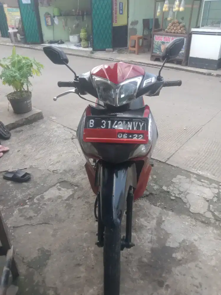 Supra x125 helmin