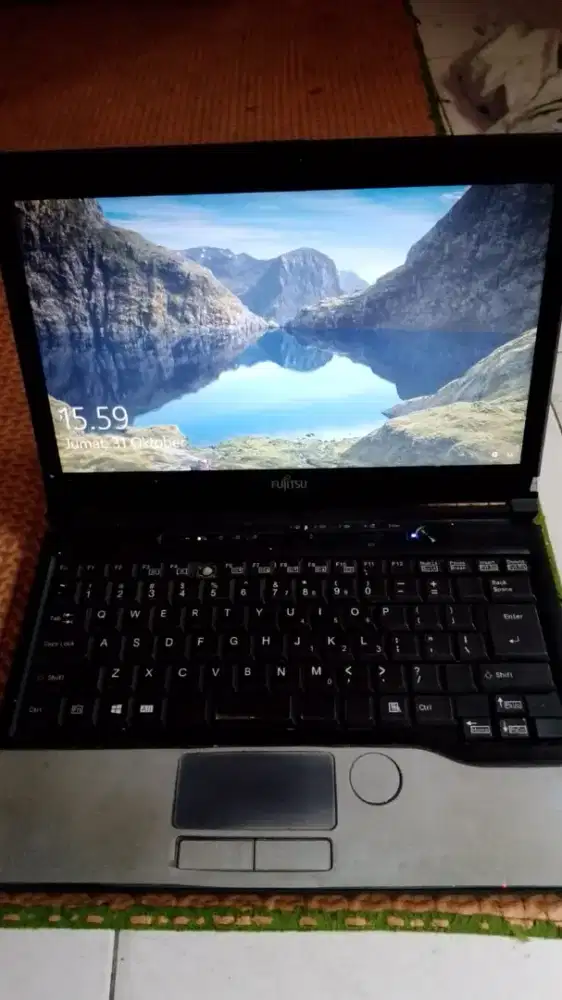 Di jual leptop tipe lama