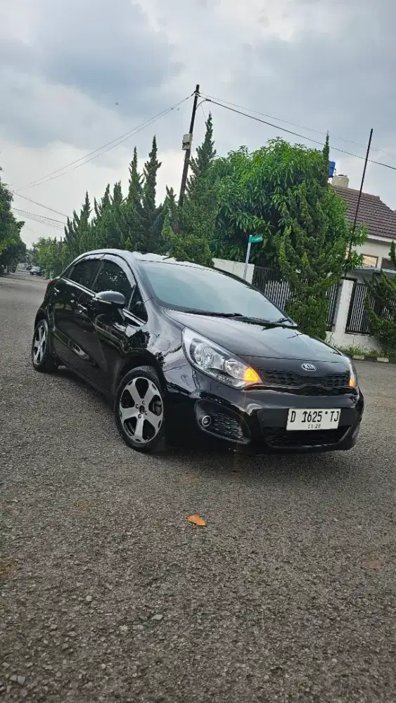 Kia rio se matic 2014