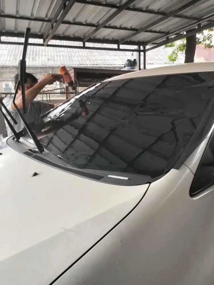 Home servis pasang kaca film mobil di jamin rapi