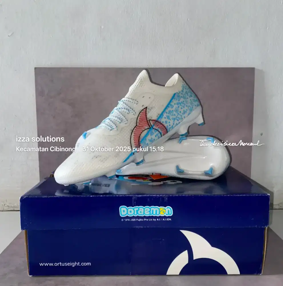 Sepatu Bola Ortuseight Catalyst Liberte SE size 41