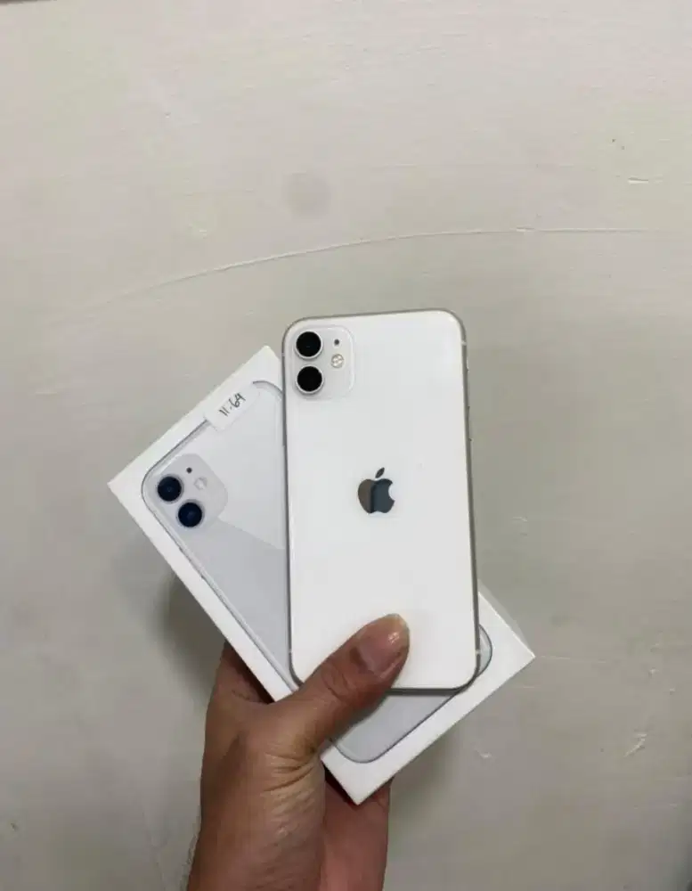 iPhone 11 64 GB all operator
