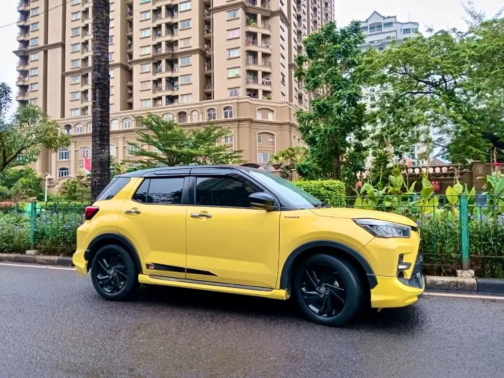 TOYOTA RAIZE 1.0 TURBO GR SPORT TSS Kuning 2022 Mulus Full Original