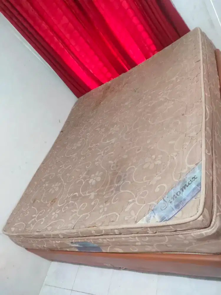SPRINGBED 1 SET TANPA KEPALA SANGAT EMPUK
