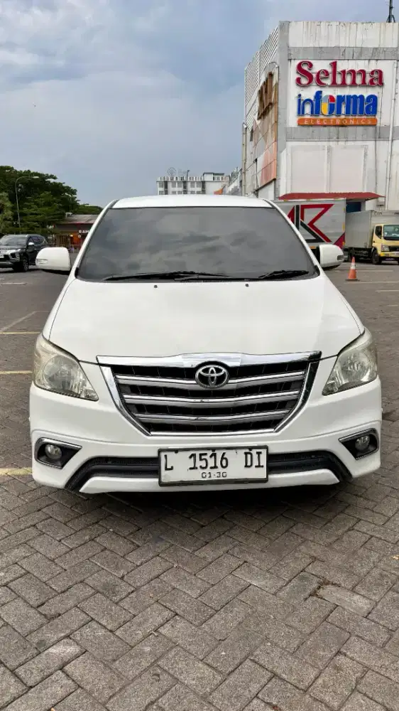 Innova Diesel V Matic 2015