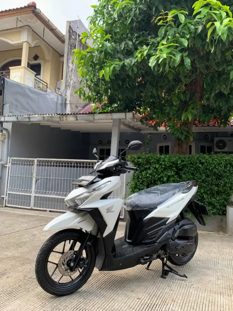 HONDA VARIO 150 LED OLD 2018 KM 2 RB PERAK ISTIMEWA