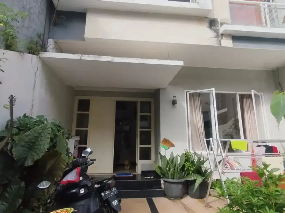 Disewakan Rumah kelapa Sawit - Jakarta Utara