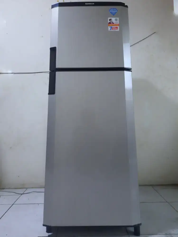 kulkas SANKEN 2 PINTU