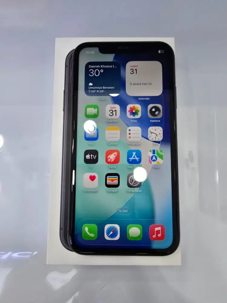 Iphone 11 128Gb Black Ex Garansi resmi Ibox -MasterCom