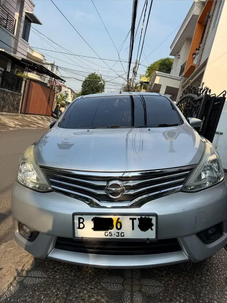 Nissan Livina XV 1.5 2014 Silver bagus