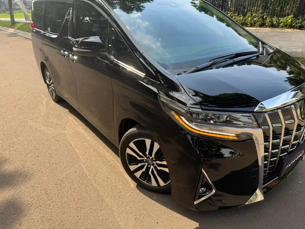 toyota alphard 2021 km7000 like new condition!