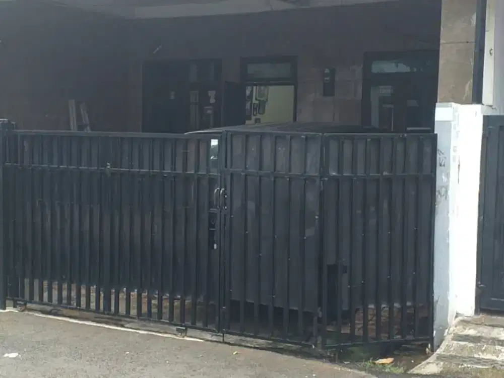 Dijual rumah 2 Lantai Siap Huni di Meruya, Jakarta Barat