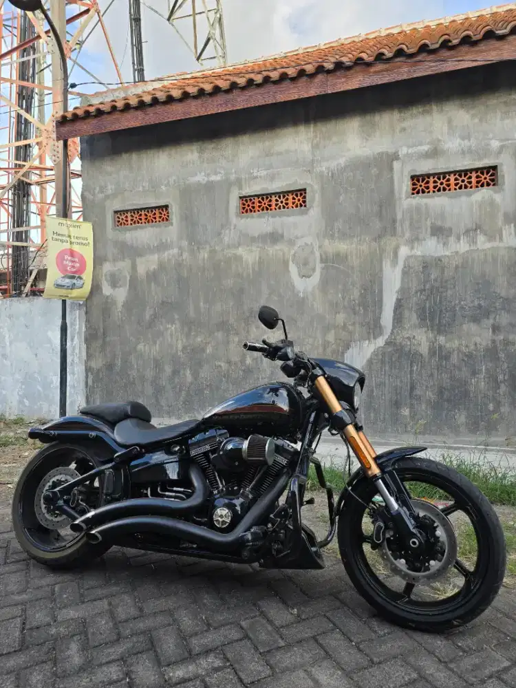 Harley Davidson Breakout CVO 2016 Prostreat